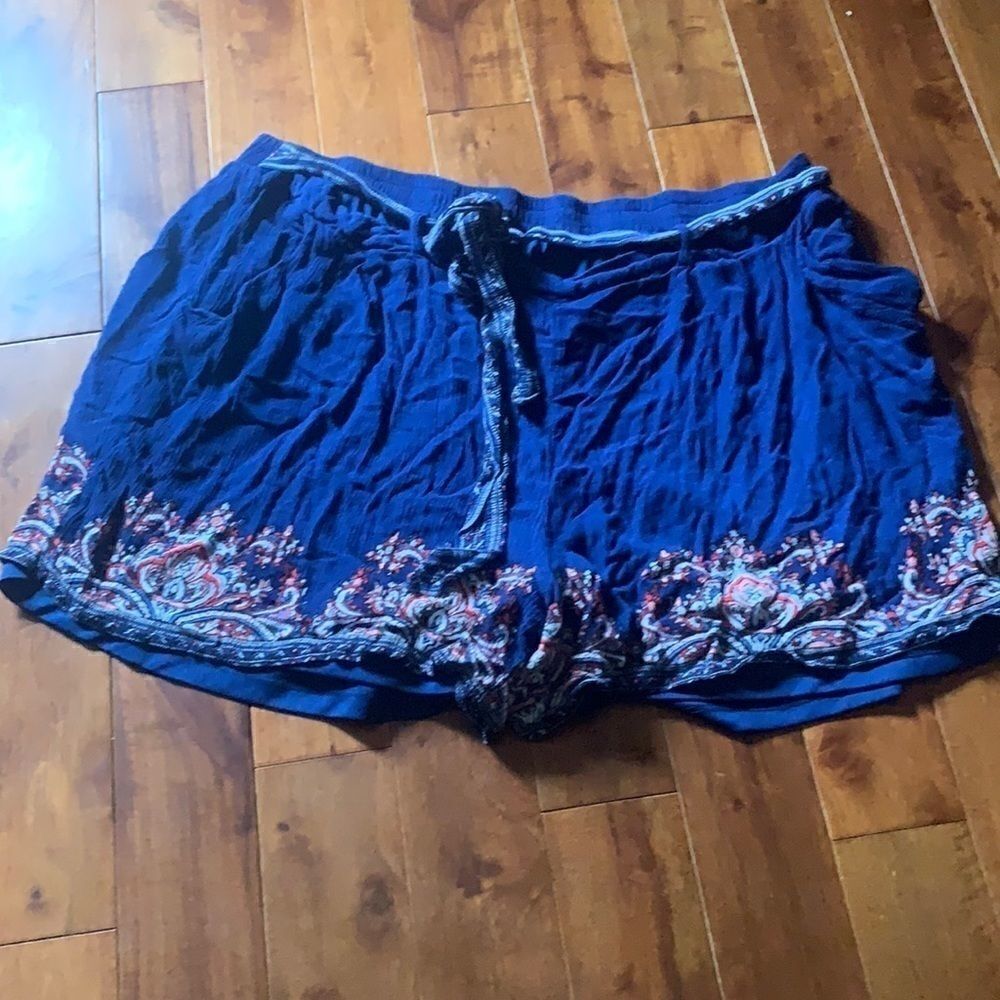 Riley+James navy shorts 26/28W 